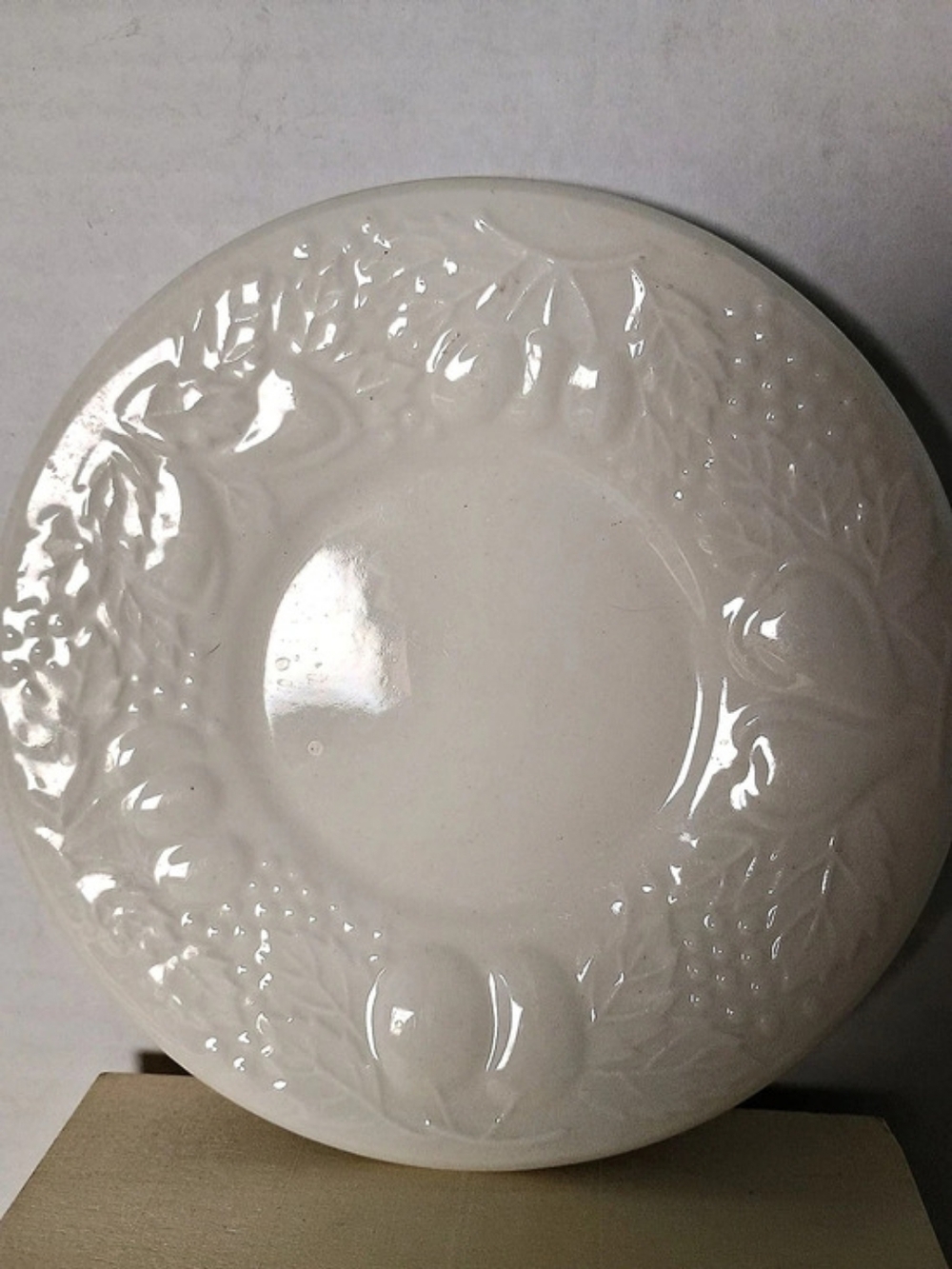 Nature White Relief Dinner Plates Set of 4